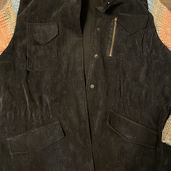 Boutique Military Style Jacket - Picture 7 of 7